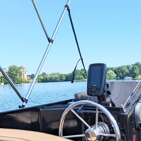 Botel Waterview - Schwimmendes Auf Dem Wasser Mit Blick Zur Havel, Inkl Motorboot Zur Nutzung *
