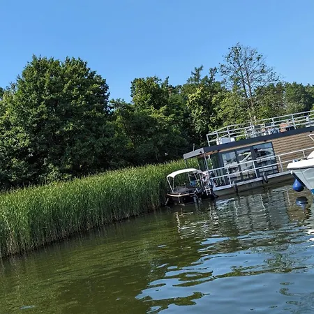 Botel Waterview - Schwimmendes Auf Dem Wasser Mit Blick Zur Havel, Inkl Motorboot Zur Nutzung