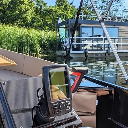 Botel Waterview - Schwimmendes Auf Dem Wasser Mit Blick Zur Havel, Inkl Motorboot Zur Nutzung *