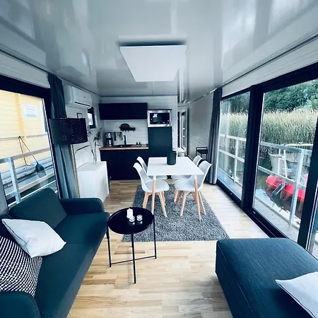 Úszó hotel Waterview - Schwimmendes Auf Dem Wasser Mit Blick Zur Havel, Inkl Motorboot Zur Nutzung Fürstenberg-Havel