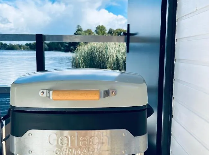 Waterview - Schwimmendes Auf Dem Wasser Mit Blick Zur Havel, Inkl Motorboot Zur Nutzung Båthotell *