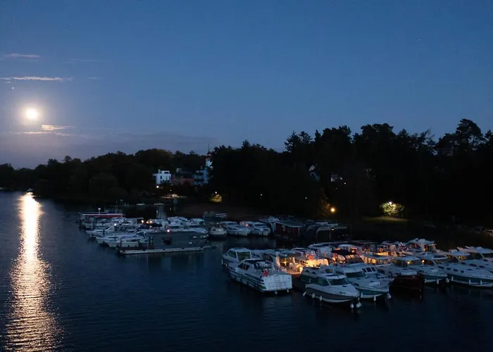 Waterview - Schwimmendes Auf Dem Wasser Mit Blick Zur Havel, Inkl Motorboot Zur Nutzung *